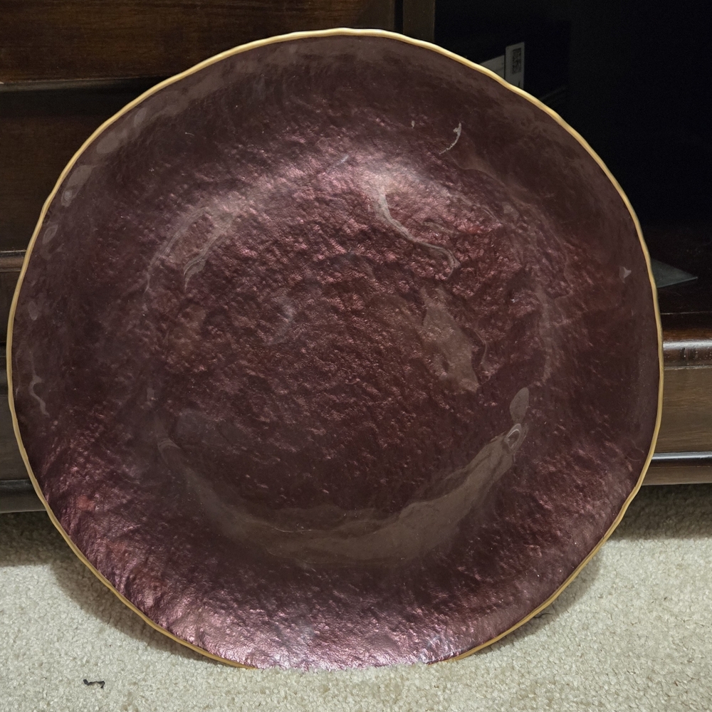 Elegant Metallic Plates with Gold Rim